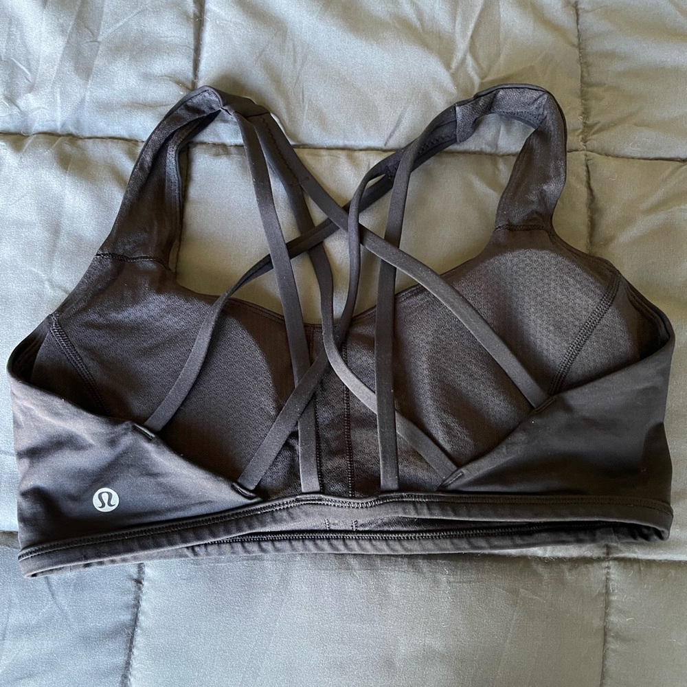 Free to be Serene A/B cup lululemon sports bra black